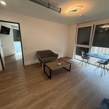 Apartmenthaus Mk Immobilien Штутгарт